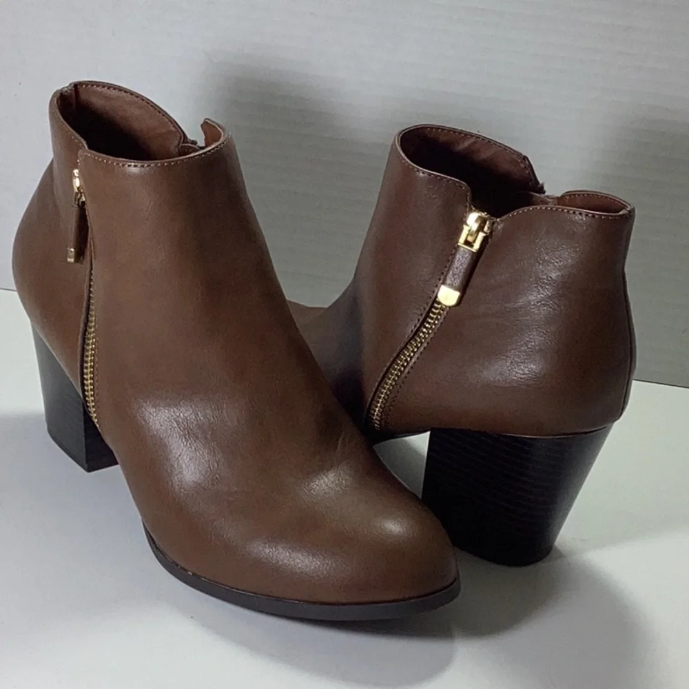 Masrinaa Ankle Booties,